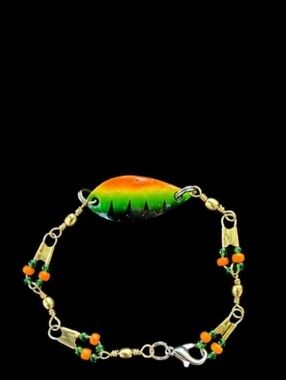 NEW Handcrafted Fishing Lure Swivel & Bait Neon Green & Orange Beaded Bracelet